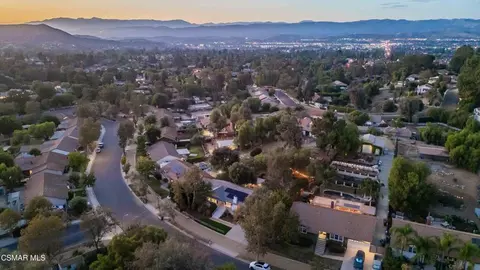 View/Area - 1039 Nonchalant Dr, Simi Valley, CA 93065 photo 1 of 6