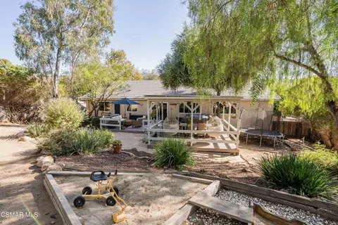 Exterior - 1039 Nonchalant Dr, Simi Valley, CA 93065 photo 23 of 27
