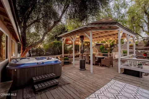Exterior - 1039 Nonchalant Dr, Simi Valley, CA 93065 photo 5 of 27
