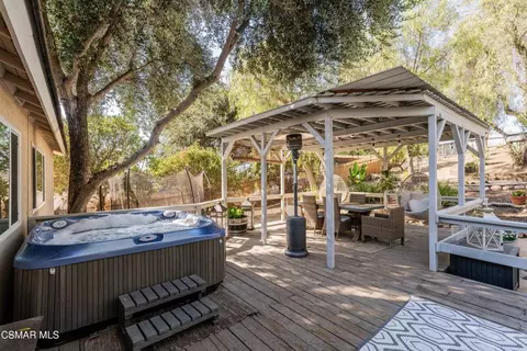 Exterior - 1039 Nonchalant Dr, Simi Valley, CA 93065 photo 17 of 27