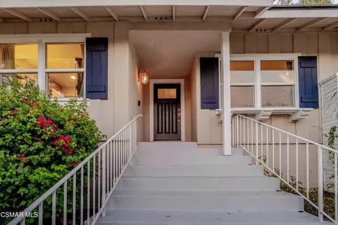 Exterior - 1039 Nonchalant Dr, Simi Valley, CA 93065 photo 3 of 27