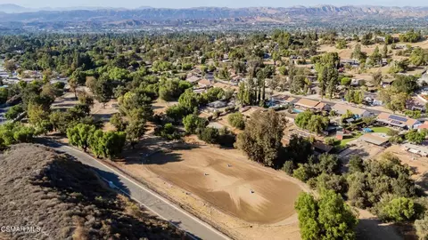 View/Area - 1039 Nonchalant Dr, Simi Valley, CA 93065 photo 5 of 6
