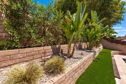Exterior - 2369 E Alden St, Simi Valley, CA 93065 photo 7 of 14
