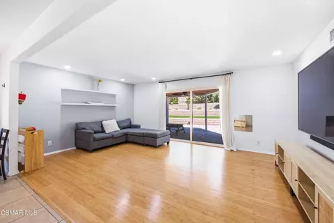 Living - 2369 E Alden St, Simi Valley, CA 93065 photo 1 of 2