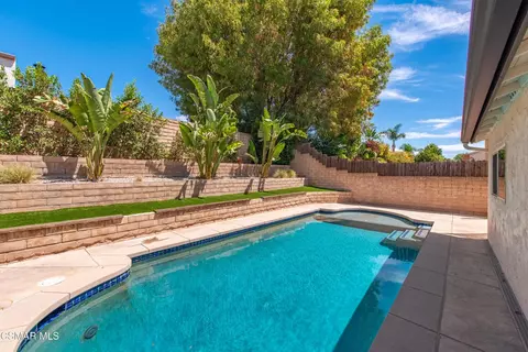 Exterior - 2369 E Alden St, Simi Valley, CA 93065 photo 9 of 14