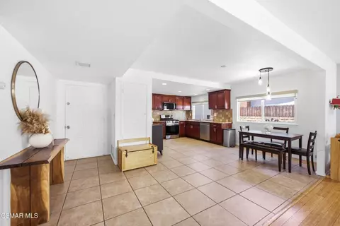 Entry Way - 2369 E Alden St, Simi Valley, CA 93065 photo 1 of 1