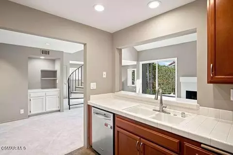 Kitchen - 4461 Antigua Way, Oxnard, CA 93035 photo 2 of 2
