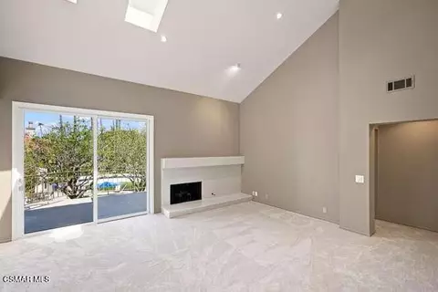 Living - 4461 Antigua Way, Oxnard, CA 93035 photo 3 of 3