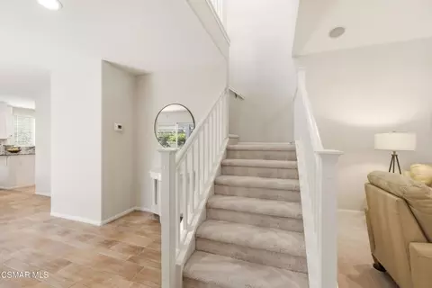 Entry Way - 2043 Tulip Ave, Simi Valley, CA 93063 photo 3 of 4