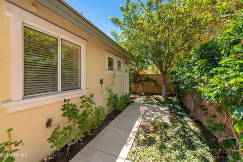 Exterior - 2043 Tulip Ave, Simi Valley, CA 93063 photo 7 of 10
