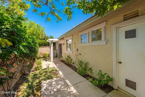 Exterior - 2043 Tulip Ave, Simi Valley, CA 93063 photo 6 of 10