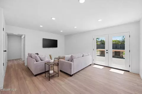 Living - 1634 Arcane St, Simi Valley, CA 93065 photo 1 of 2