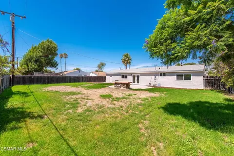 Exterior - 1634 Arcane St, Simi Valley, CA 93065 photo 4 of 12
