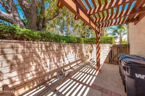 Exterior - 2259 Oakdale Cir, Simi Valley, CA 93063 photo 13 of 17