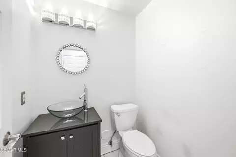 Bath - 2259 Oakdale Cir, Simi Valley, CA 93063 photo 1 of 4