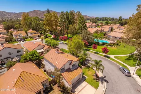 View/Area - 2259 Oakdale Cir, Simi Valley, CA 93063 photo 7 of 10