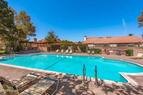 Exterior - 2259 Oakdale Cir, Simi Valley, CA 93063 photo 15 of 17