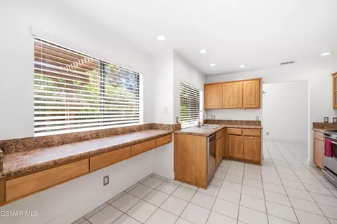 Kitchen - 2259 Oakdale Cir, Simi Valley, CA 93063 photo 6 of 6