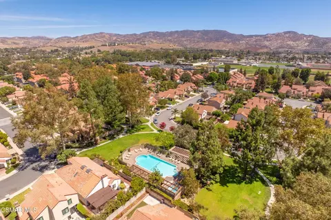 View/Area - 2259 Oakdale Cir, Simi Valley, CA 93063 photo 6 of 10