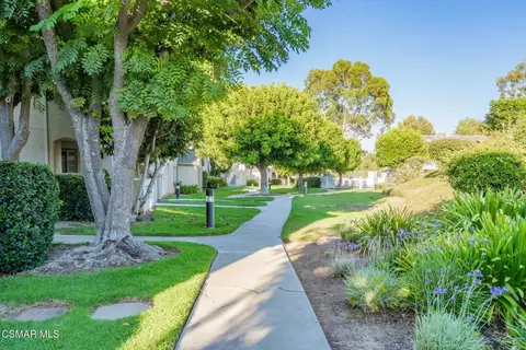 Exterior - 1043 Waltham Rd #E, Simi Valley, CA 93065 photo 8 of 12