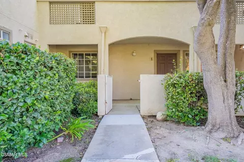 Exterior - 1043 Waltham Rd #E, Simi Valley, CA 93065 photo 11 of 12