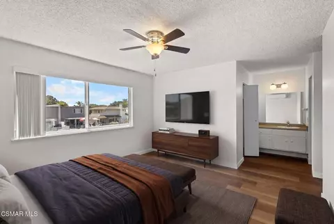 Bedroom - 1654 Edgewater Ln, Camarillo, CA 93010 photo 5 of 6