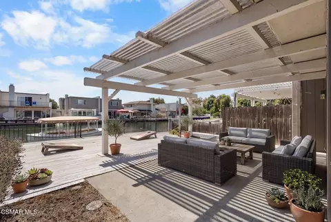 Exterior - 1654 Edgewater Ln, Camarillo, CA 93010 photo 4 of 5