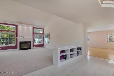 Living - 5339 Seneca Pl, Simi Valley, CA 93063 photo 5 of 14