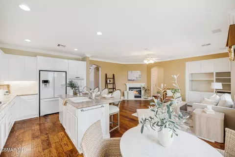 Kitchen - 14435 Laurel Ln, Moorpark, CA 93021 photo 2 of 4