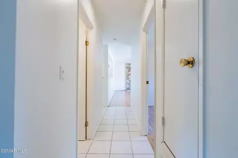 Entry Way - 1421 Lowery St, Simi Valley, CA 93065 photo 4 of 4