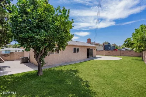 Exterior - 1421 Lowery St, Simi Valley, CA 93065 photo 7 of 15