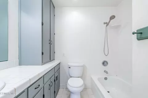 Bath - 1421 Lowery St, Simi Valley, CA 93065 photo 4 of 5
