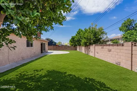 Exterior - 1421 Lowery St, Simi Valley, CA 93065 photo 9 of 15