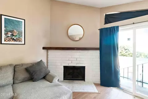 Living - 6416 Katherine Rd #C, Simi Valley, CA 93063 photo 4 of 6