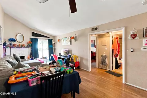 Entry Way - 6416 Katherine Rd #C, Simi Valley, CA 93063 photo 1 of 5