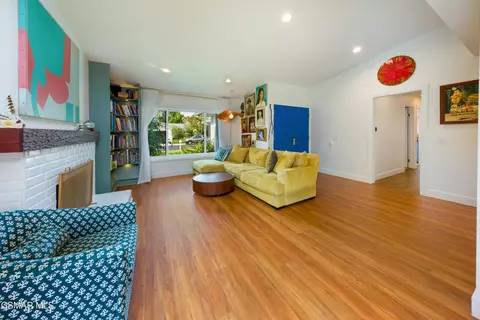 1600 Amador Ln, Newbury Park, CA 91320 photo 4
