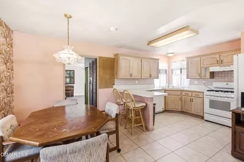 Kitchen - 895 Appleton Rd, Simi Valley, CA 93065 photo 1 of 2