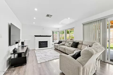 Living - 39749 Gorham Ln, Palmdale, CA 93551 photo 1 of 1
