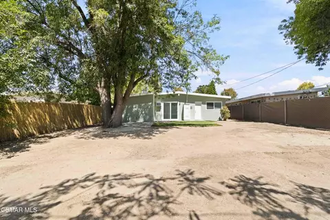 Exterior - 4328 Shopping Ln, Simi Valley, CA 93063 photo 7 of 8