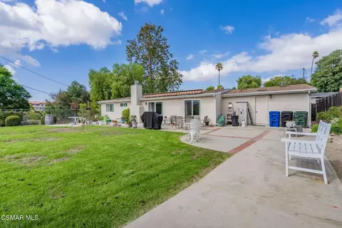 Exterior - 118 Lear Cir, Thousand Oaks, CA 91360 photo 2 of 11