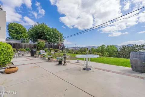 Exterior - 118 Lear Cir, Thousand Oaks, CA 91360 photo 9 of 11