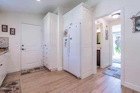 Entry Way - 118 Lear Cir, Thousand Oaks, CA 91360 photo 1 of 2