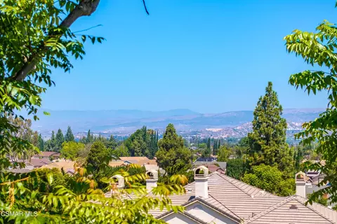 View/Area - 1245 Fitzgerald Rd #E, Simi Valley, CA 93065 photo 2 of 7