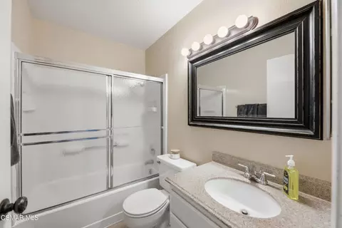 Bath - 1245 Fitzgerald Rd #E, Simi Valley, CA 93065 photo 2 of 2