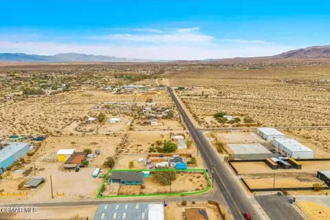 View/Area - 6877 Pine Ave, Twentynine Palms, CA 92277 photo 2 of 3