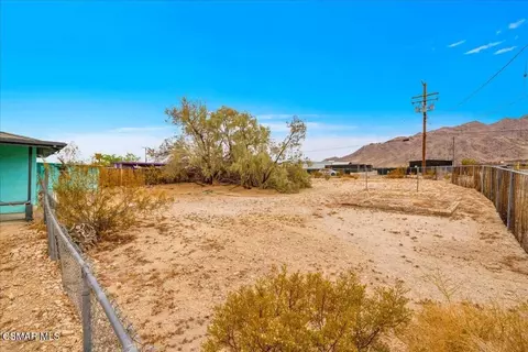 Exterior - 6877 Pine Ave, Twentynine Palms, CA 92277 photo 7 of 7
