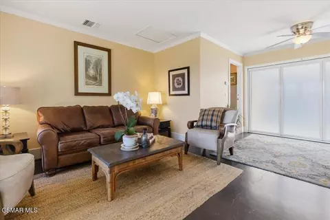 Living - 569 3rd St, Fillmore, CA 93015 photo 5 of 6
