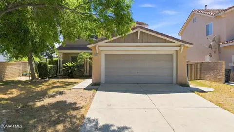 Exterior - 28318 Milbrook Pl, Castaic, CA 91384 photo 2 of 5