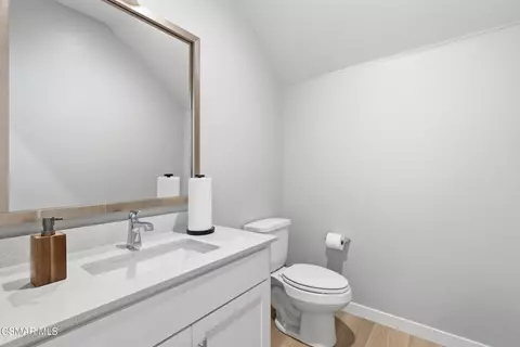 Bath - 1953 Cottage Dr #6, Simi Valley, CA 93065 photo 1 of 5