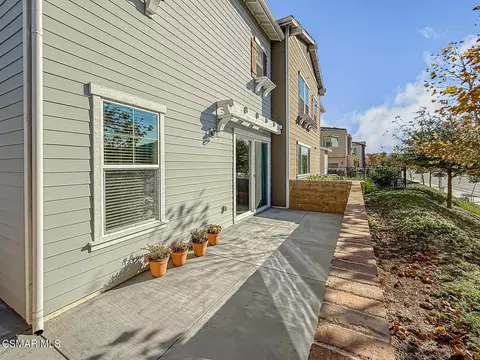 Exterior - 1953 Cottage Dr #6, Simi Valley, CA 93065 photo 5 of 15